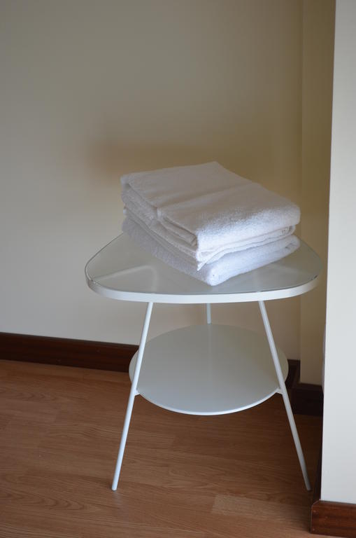 Los Nietos Briones Room photo